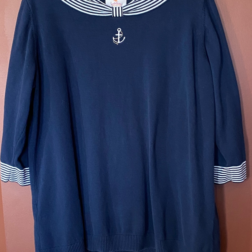 Quacker Factory  1X Blouse/Light Sweater.